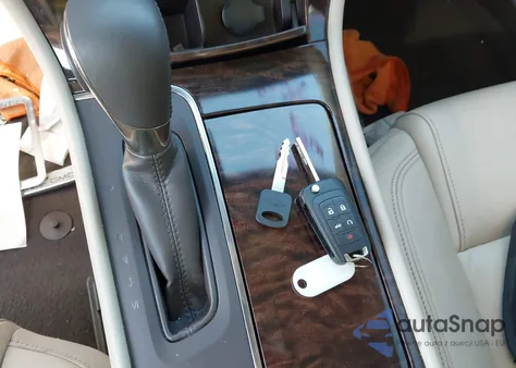 2015 Buick Lacrosse Leather z USA, uszkodzony, nr VIN 1G4GB5G37FF254926